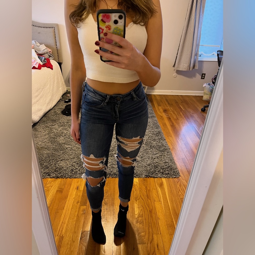 American Eagle Outfitters - Ripped Jeans
